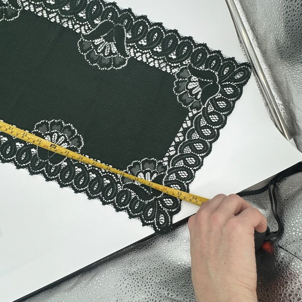 Vintage Green Lace Placemats & Table Runners Set 5 Floral‎ Scalloped Decor